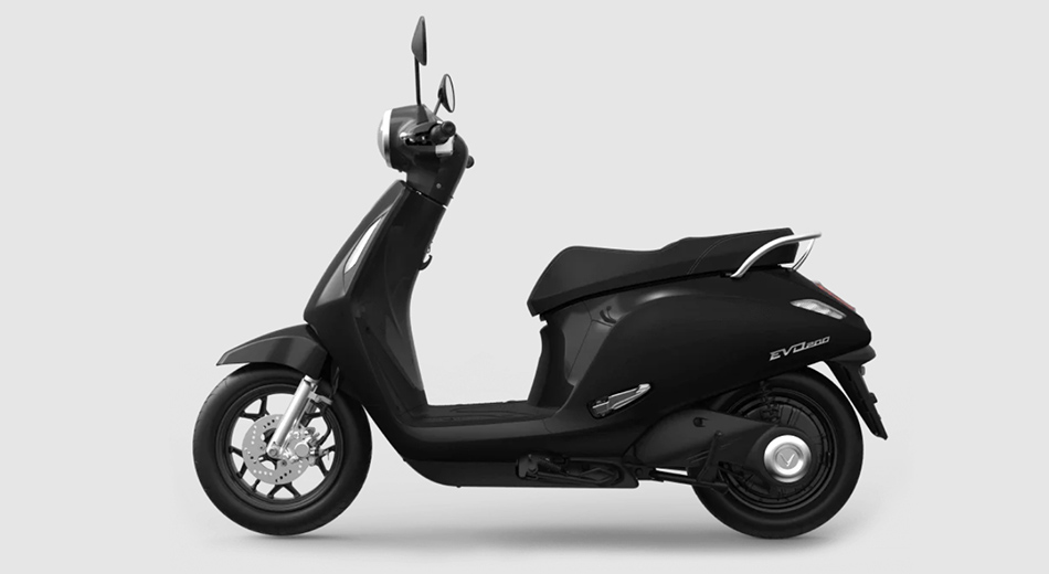 Xe máy điện Evo 200 đen